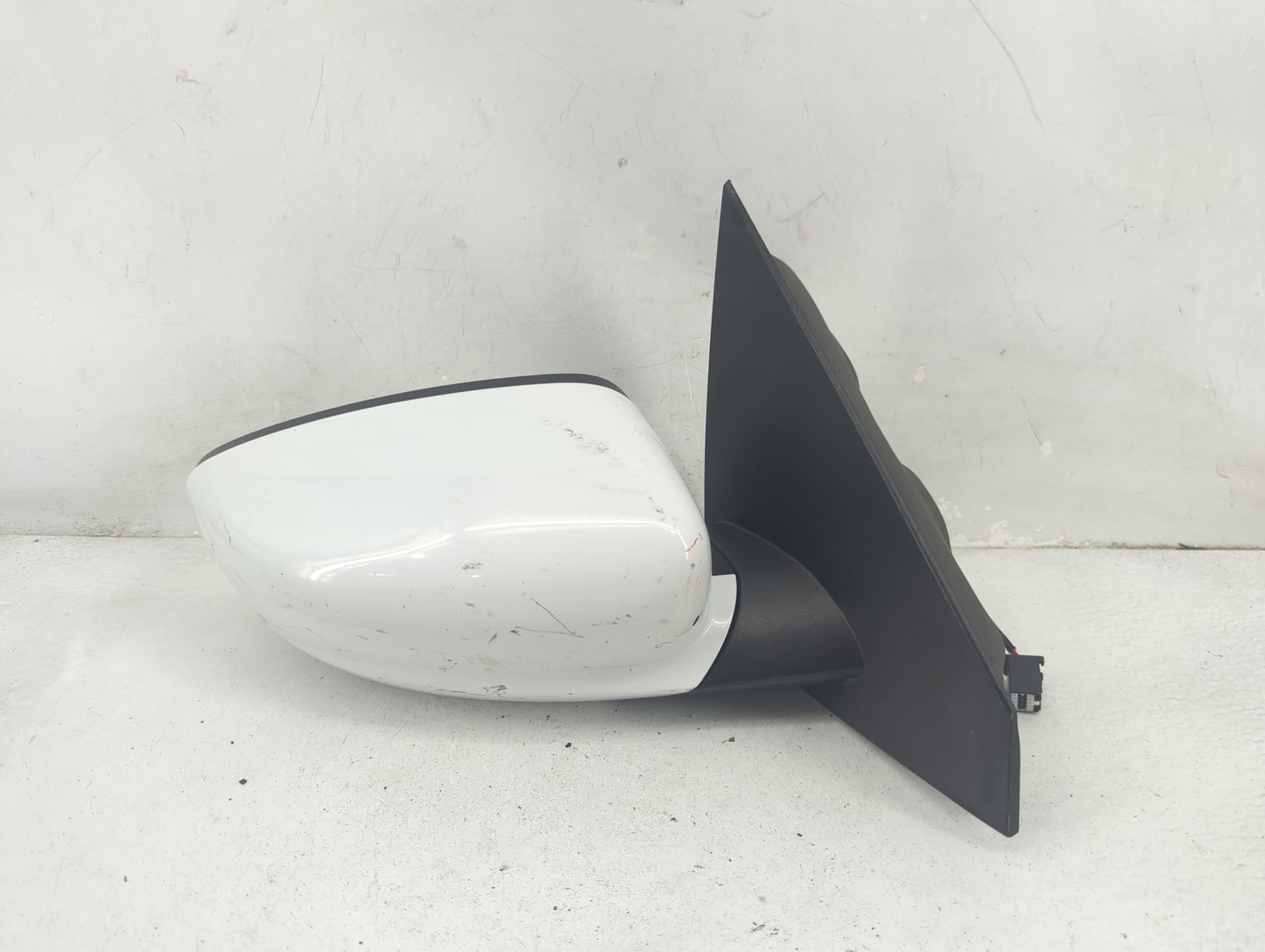 2013-2016 Dodge Dart Passenger Side View Mirror - Right Door Mirror OEM Used - Oemusedautoparts1.com