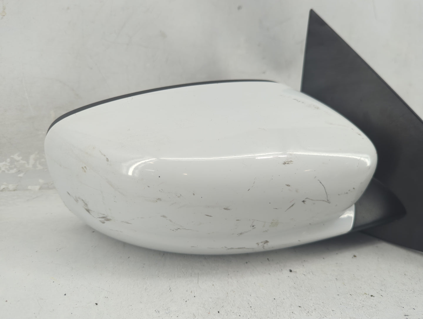 2013-2016 Dodge Dart Passenger Side View Mirror - Right Door Mirror OEM Used - Oemusedautoparts1.com