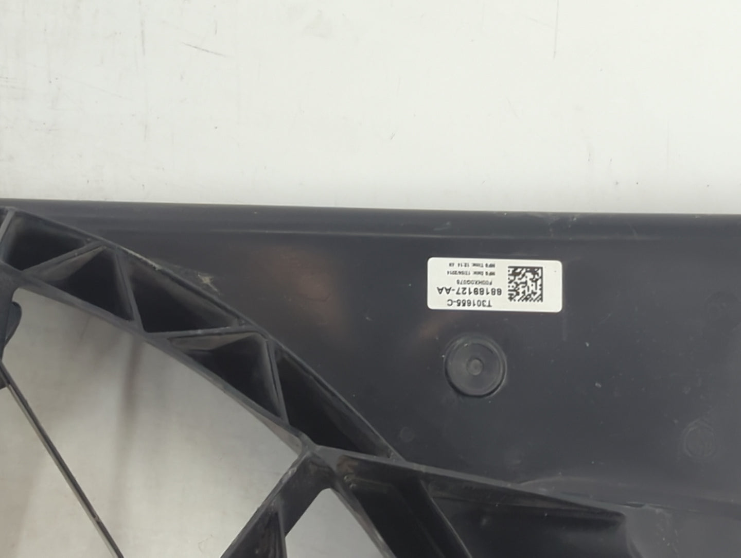 2013-2016 Dodge Dart Electric Radiator Cooling Fan Motor Assembly P/N:1137328793 68189127-AA Fits Fits 2013 2014 2015 2016 O