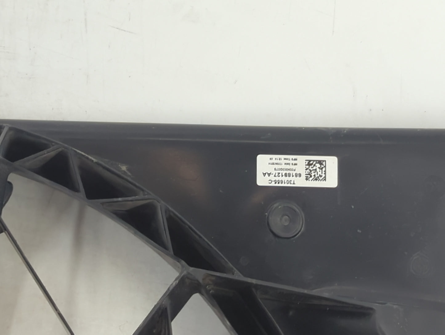 2013-2016 Dodge Dart Electric Radiator Cooling Fan Motor Assembly P/N:1137328793 68189127-AA Fits Fits 2013 2014 2015 2016 O