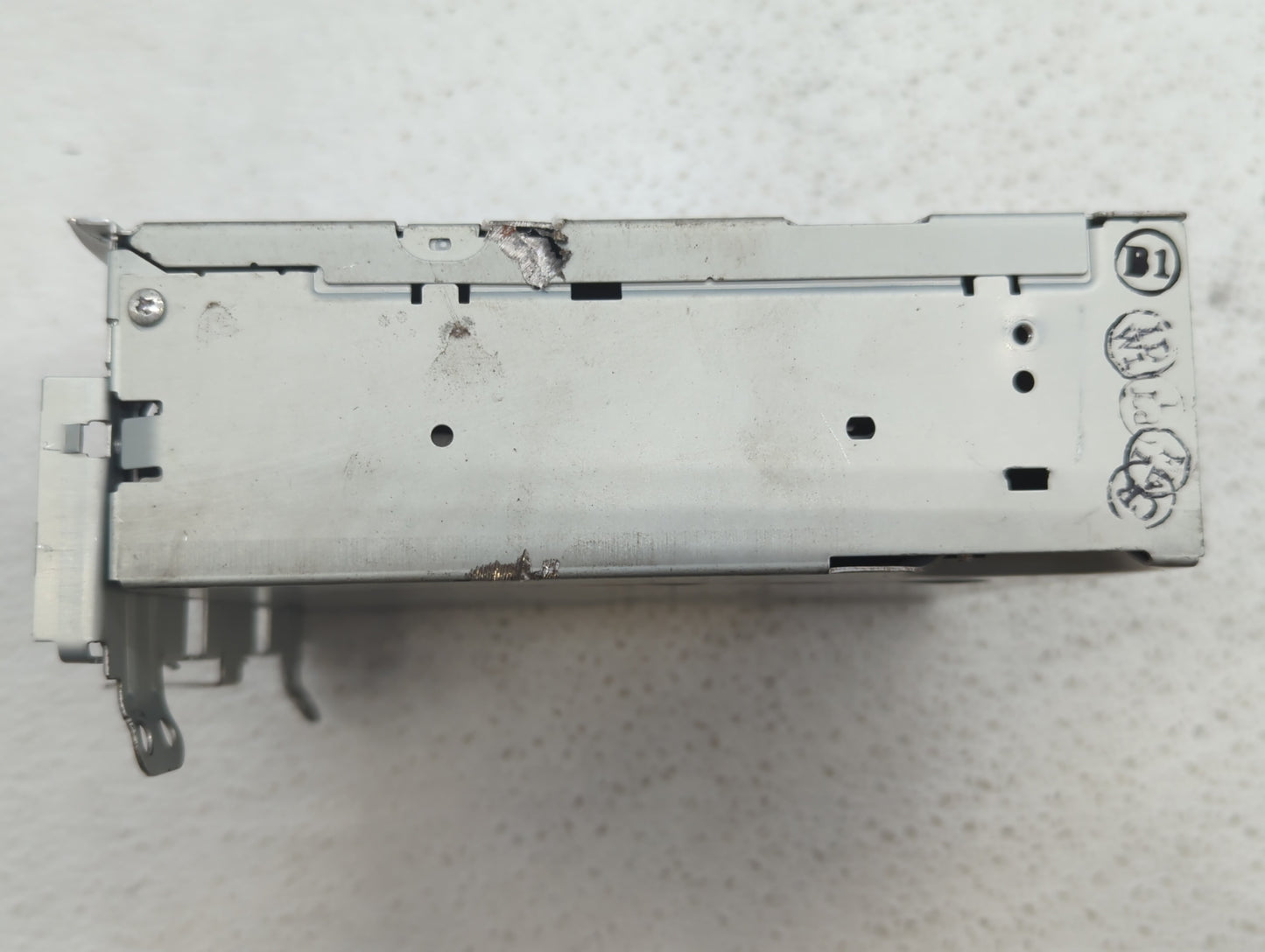 2013-2016 Dodge Dart Radio AM FM Cd Player Receiver Replacement P/N:P05091057AD Fits Fits 2013 2014 2015 2016 OEM Used Auto 