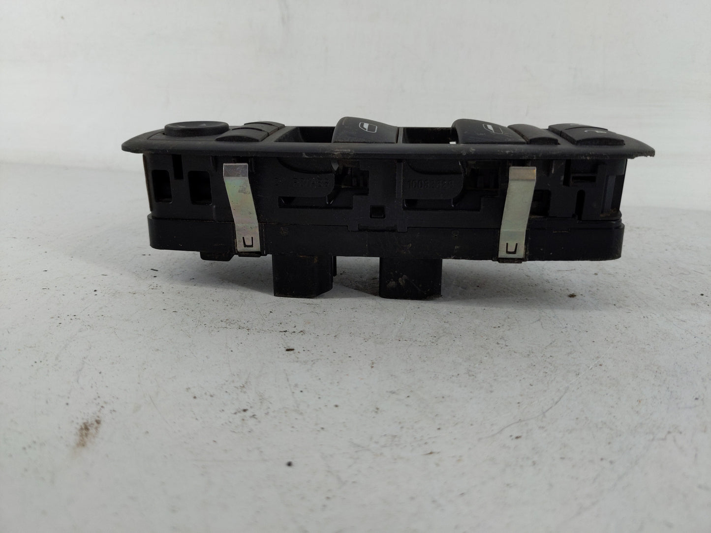 2014-2015 Dodge Durango Master Power Window Switch Replacement Driver Side Left P/N:68184802AA Fits Fits 2014 2015 OEM Used 