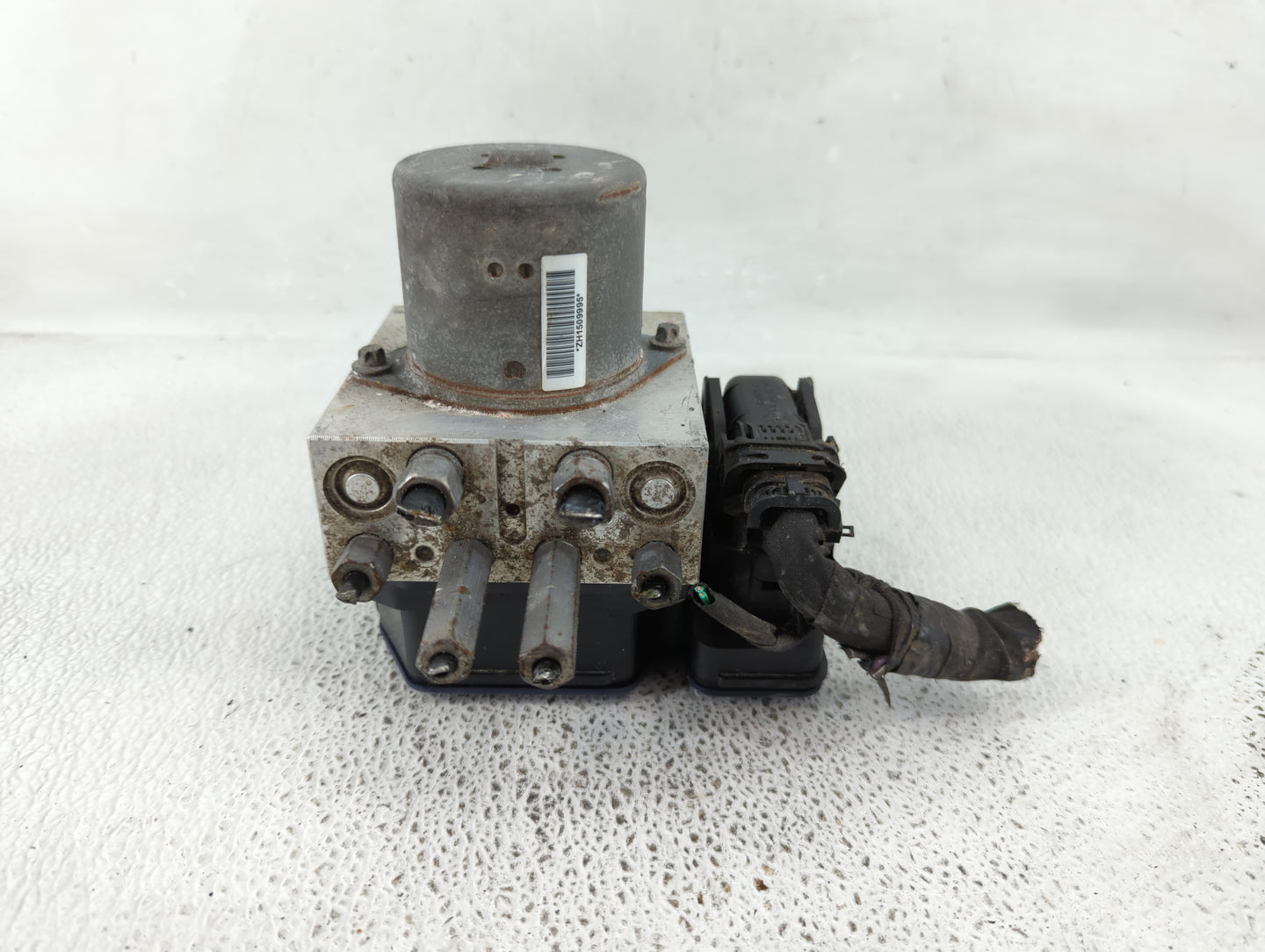 2014-2015 Dodge Durango ABS Pump Control Module Replacement P/N:68227200AD Fits Fits 2014 2015 OEM Used Auto Parts - Oemused