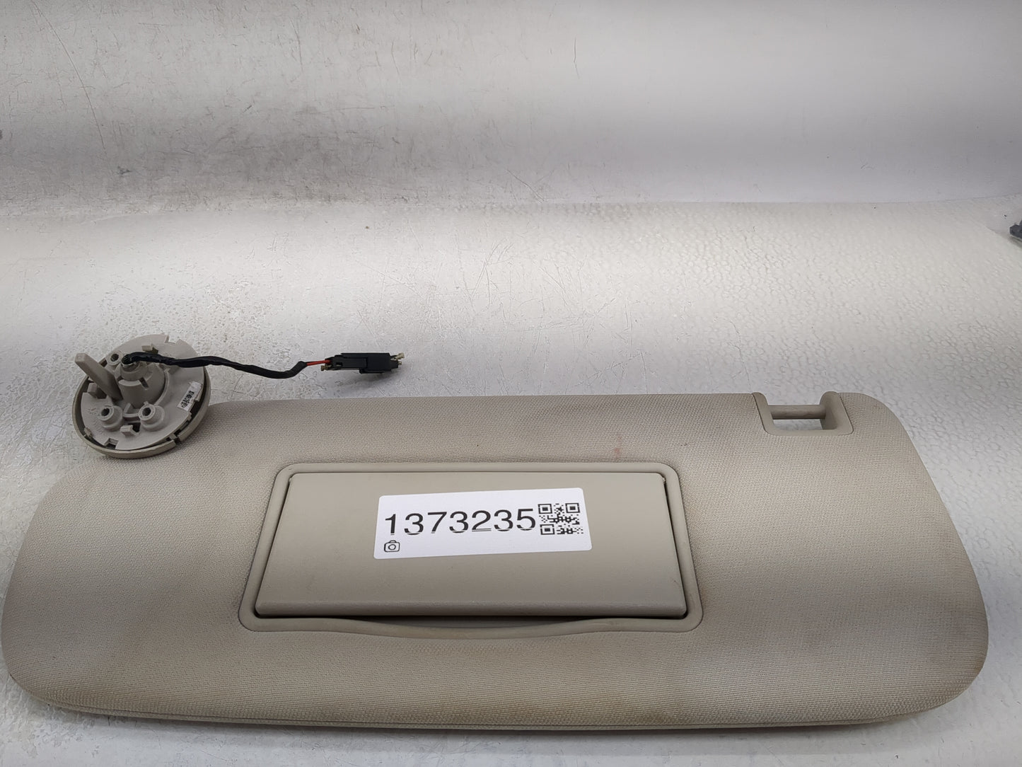 2011-2022 Dodge Durango Sun Visor Shade Replacement Driver Left Mirror Fits OEM Used Auto Parts - Oemusedautoparts1.com