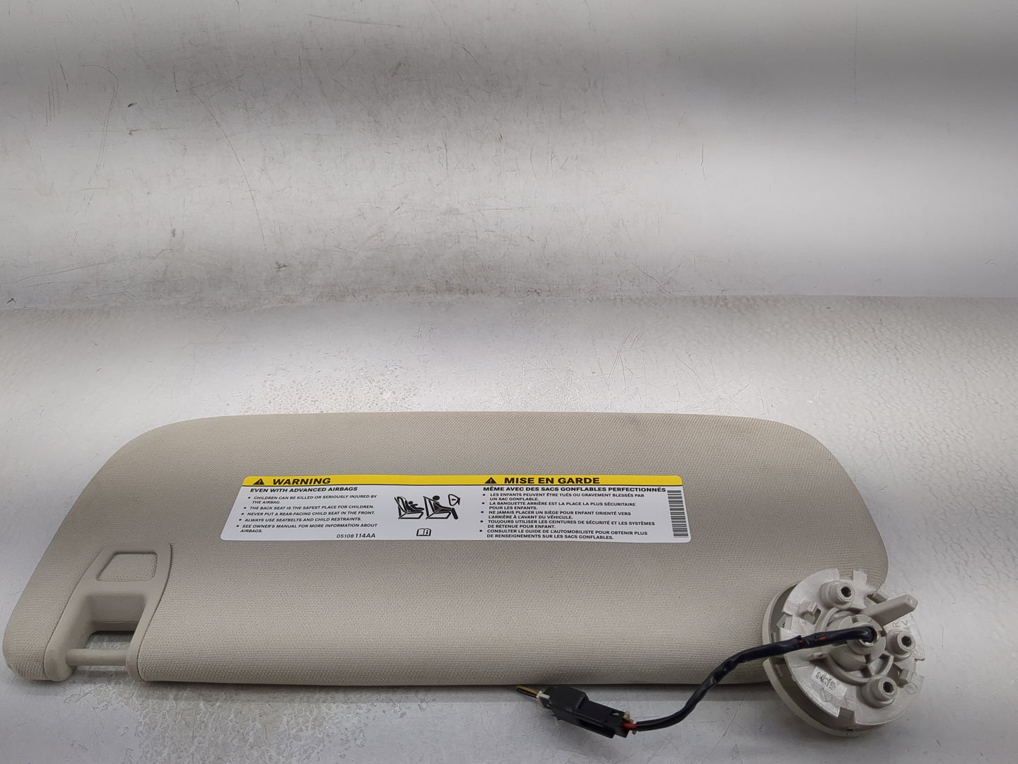2011-2022 Dodge Durango Sun Visor Shade Replacement Passenger Right Mirror Fits OEM Used Auto Parts - Oemusedautoparts1.com