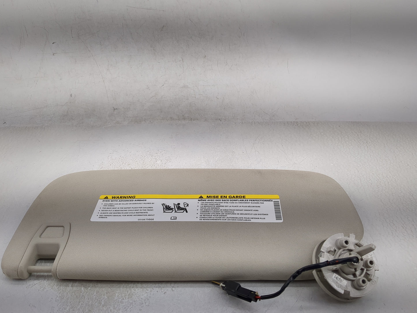 2011-2022 Dodge Durango Sun Visor Shade Replacement Passenger Right Mirror Fits OEM Used Auto Parts - Oemusedautoparts1.com