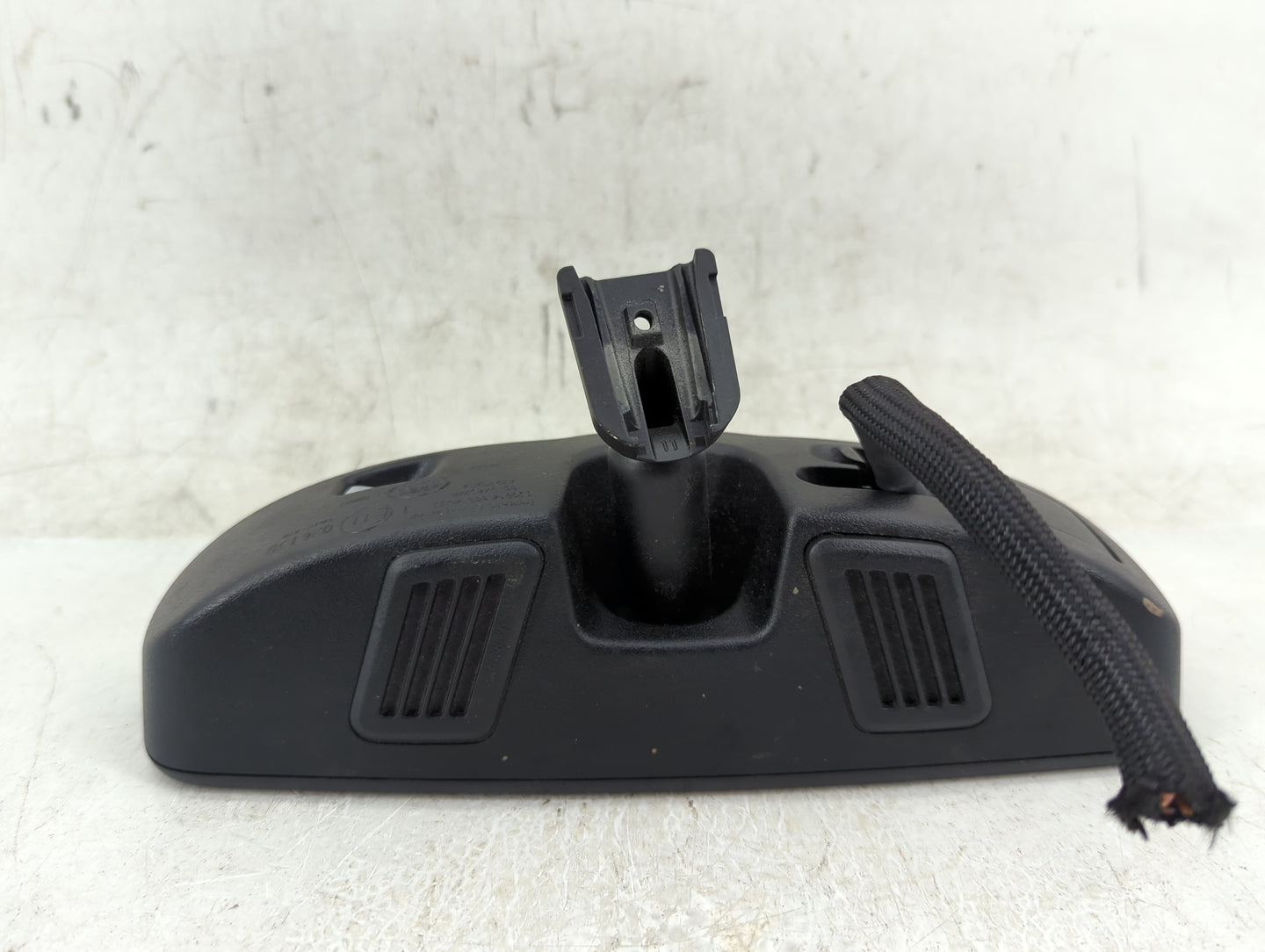 2014-2016 Dodge Durango Interior Rear View Mirror Replacement OEM P/N:E11026130 Fits Fits 2014 2015 2016 OEM Used Auto Parts