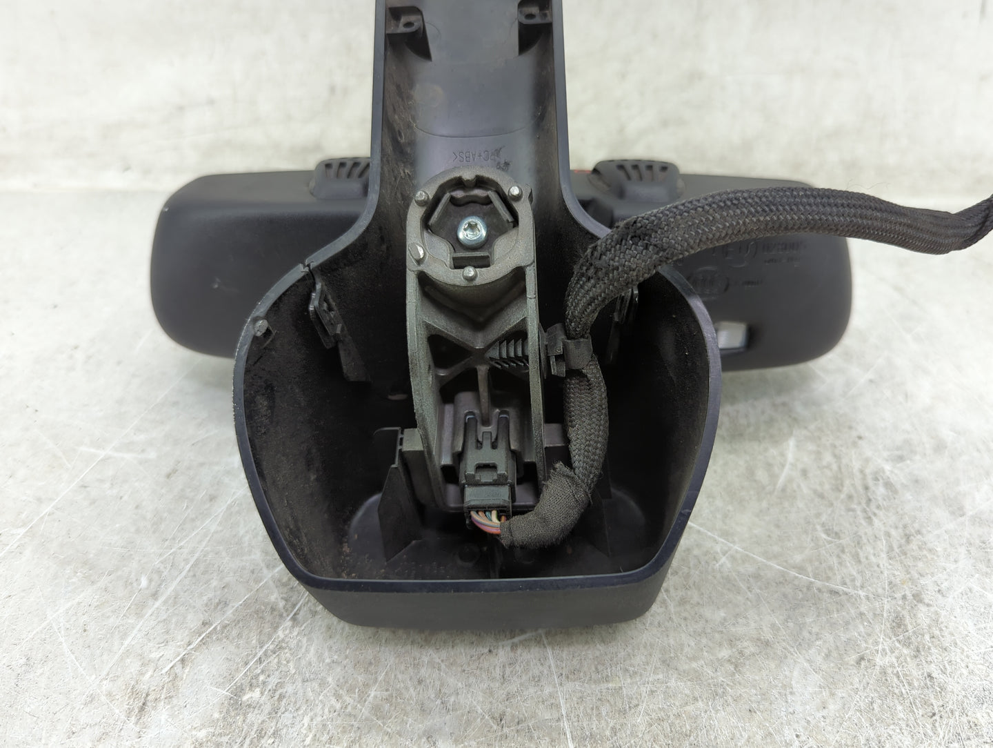 2014-2016 Dodge Durango Interior Rear View Mirror Replacement OEM Fits Fits 2014 2015 2016 OEM Used Auto Parts - Oemusedauto