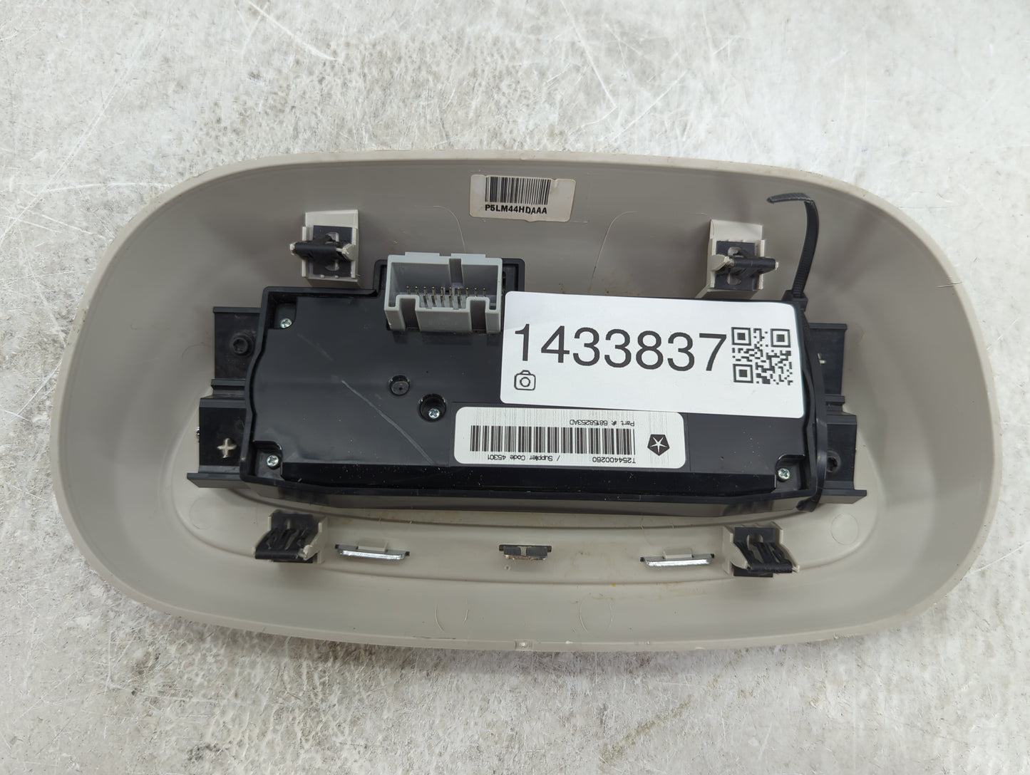 2014-2015 Dodge Durango Climate Control Module Temperature AC/Heater Replacement P/N:P5LM44H0AAA 68158253AD Fits Fits 2014 2