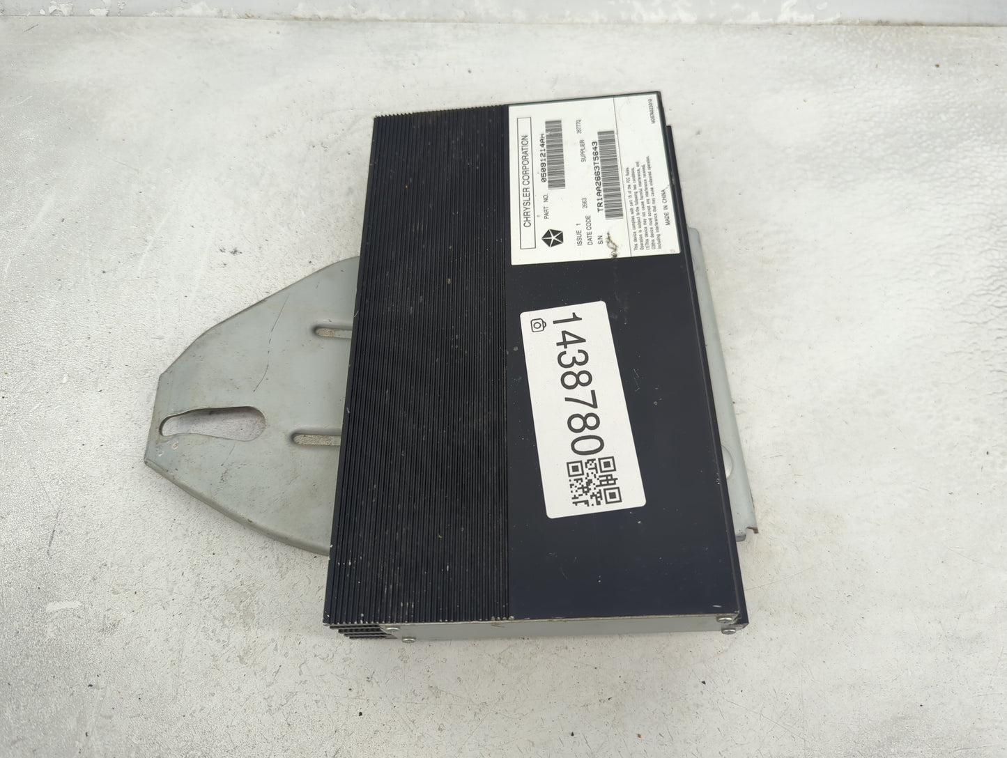 2011-2016 Dodge Durango Radio Speaker Amplifier 05091214ah - Oemusedautoparts1.com
