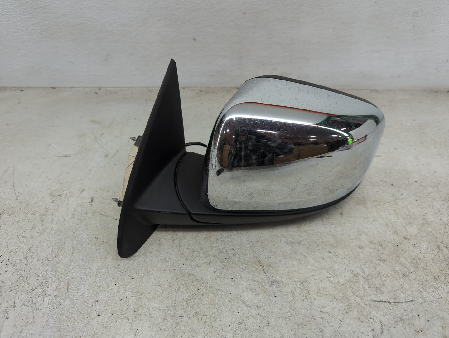 2011-2021 Dodge Durango Driver Side View Mirror - Left Door Mirror OEM Used - Oemusedautoparts1.com
