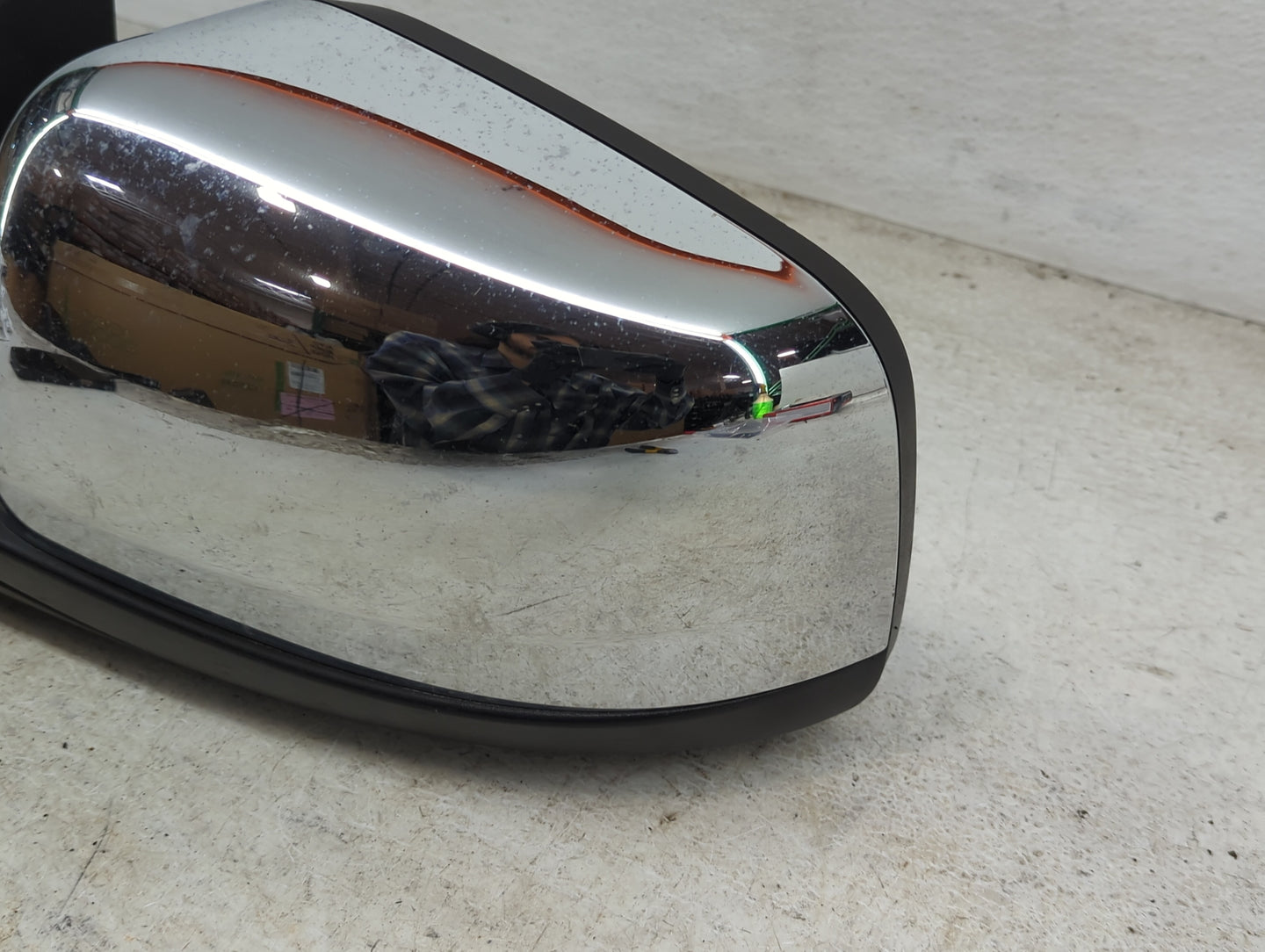 2011-2021 Dodge Durango Driver Side View Mirror - Left Door Mirror OEM Used - Oemusedautoparts1.com