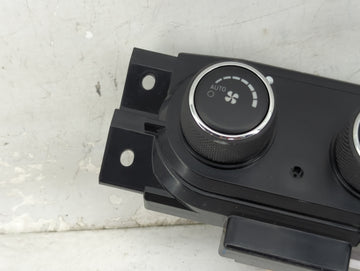 2014-2015 Dodge Durango Climate Control Module Temperature AC/Heater Replacement P/N:68152253AD T129400141 Fits Fits 2014 2015 OEM Used Auto Parts