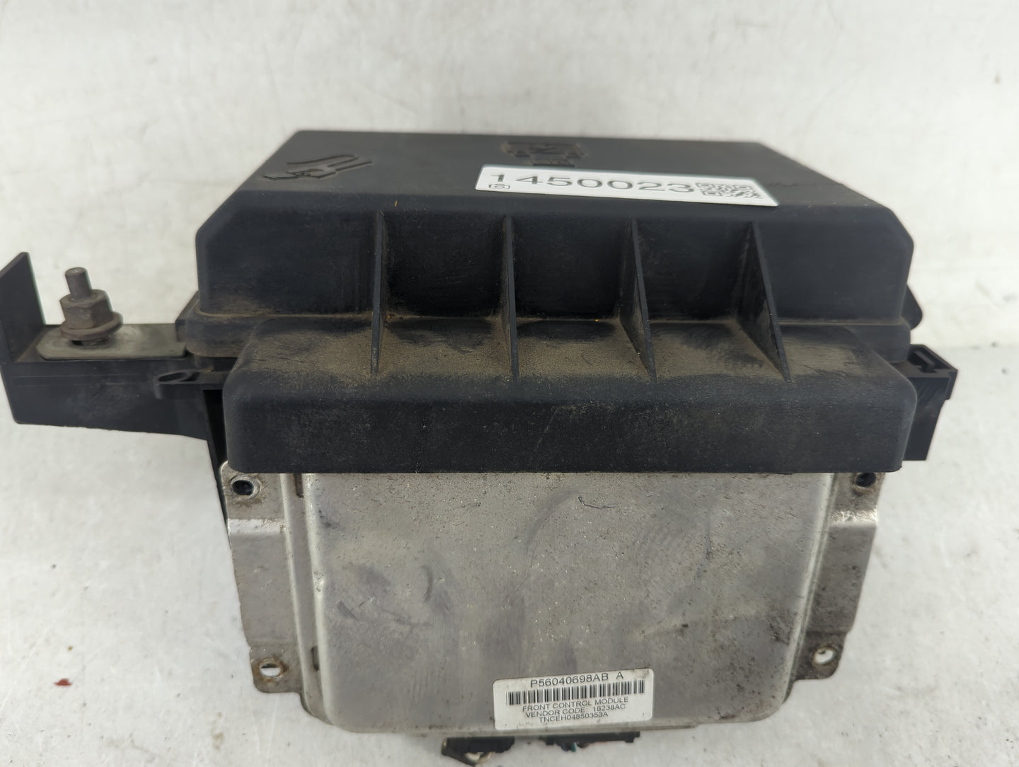 2014 Dodge Durango Fusebox Fuse Box Panel Relay Module P/N:16238AC Fits OEM Used Auto Parts - Oemusedautoparts1.com