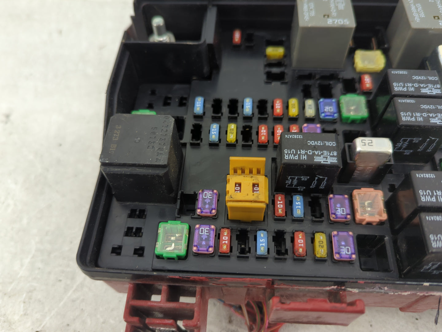2014 Dodge Durango Fusebox Fuse Box Panel Relay Module P/N:7140-5131-30 68137440AC Fits OEM Used Auto Parts - Oemusedautopar