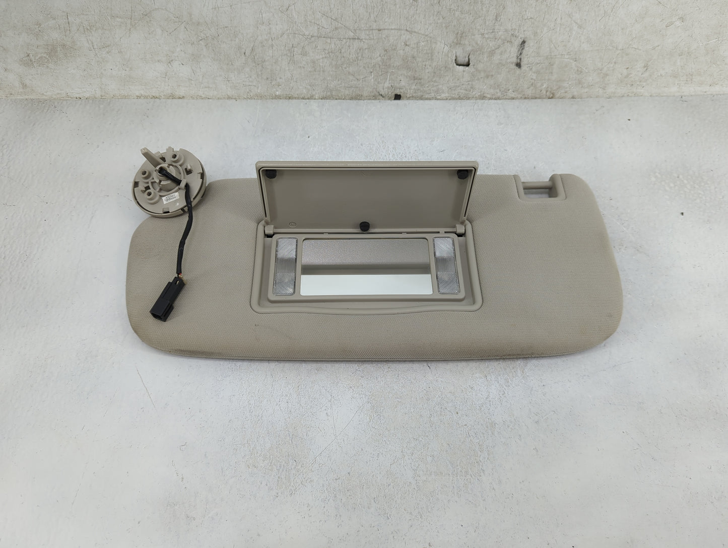 2011-2022 Dodge Durango Sun Visor Shade Replacement Driver Left Mirror Fits OEM Used Auto Parts - Oemusedautoparts1.com