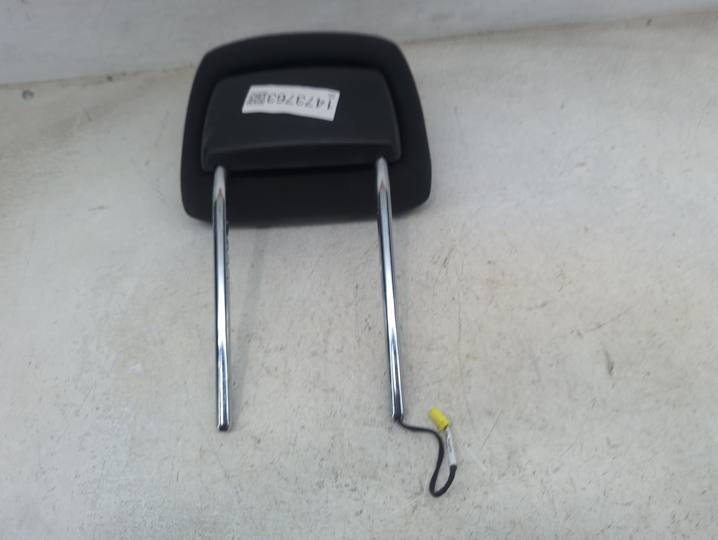 2014 Dodge Durango Headrest Head Rest Front Driver Seat Black - Oemusedautoparts1.com