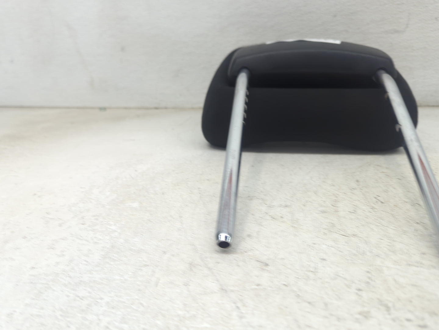 2014 Dodge Durango Headrest Head Rest Front Driver Seat Black - Oemusedautoparts1.com
