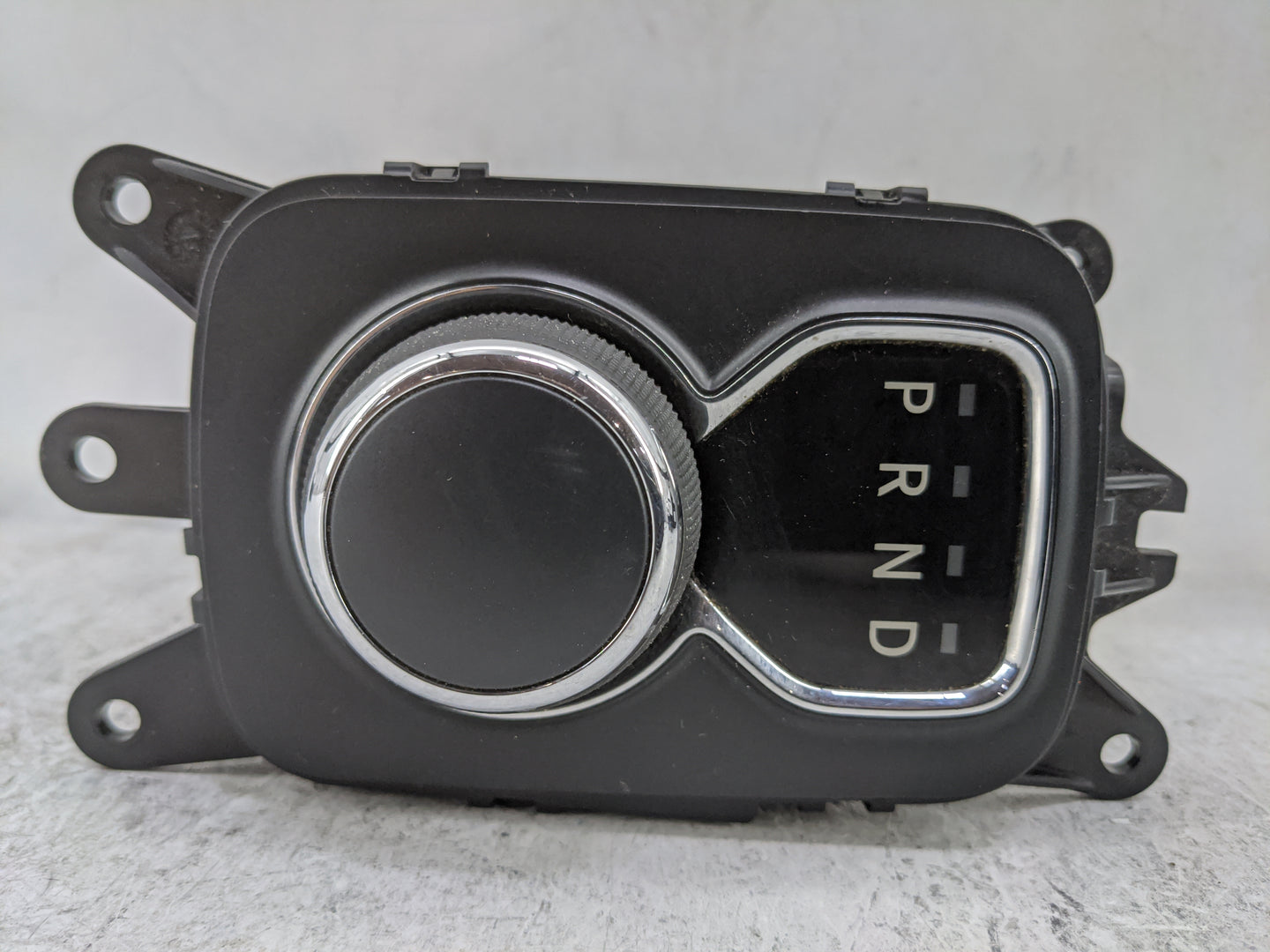 2014 Dodge Durango Floor Console Assembly Shifter 1478538 - Oemusedautoparts1.com