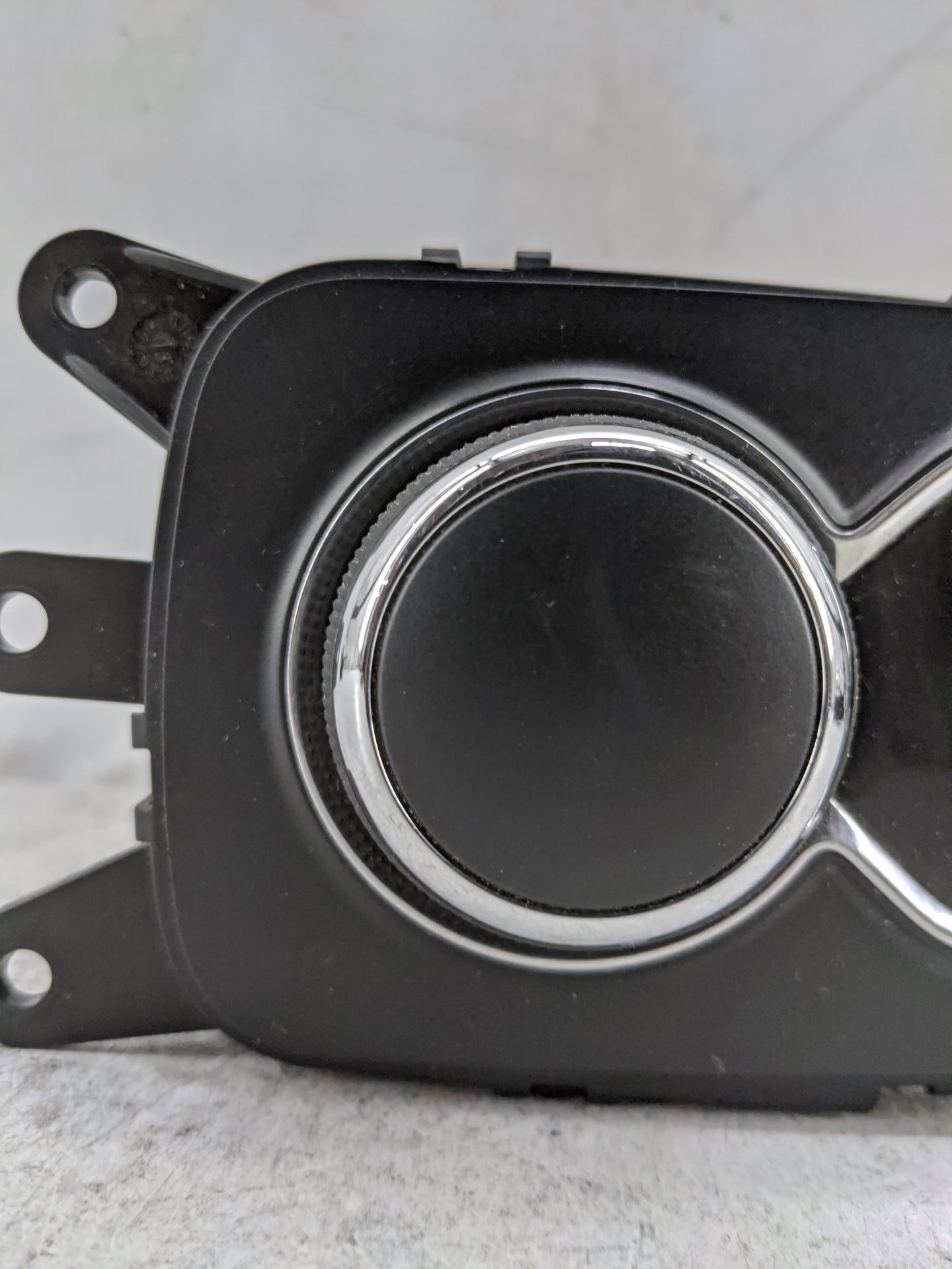 2014 Dodge Durango Floor Console Assembly Shifter 1478538 - Oemusedautoparts1.com