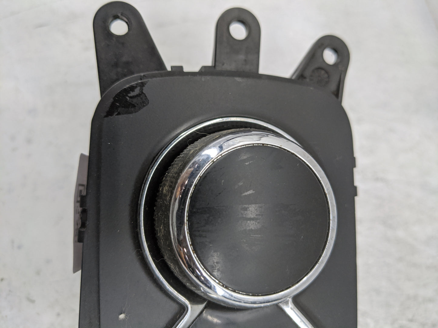 2014 Dodge Durango Floor Console Assembly Shifter - Oemusedautoparts1.com