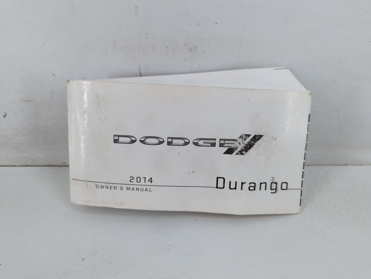 2014 Dodge Durango Owners Manual Book Guide P/N:14W001-126-AD OEM Used Auto Parts - Oemusedautoparts1.com