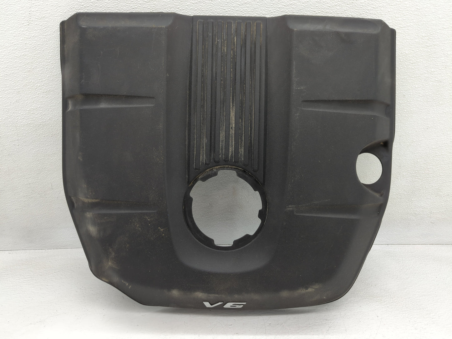 2014 Dodge Durango Engine Cover - Oemusedautoparts1.com