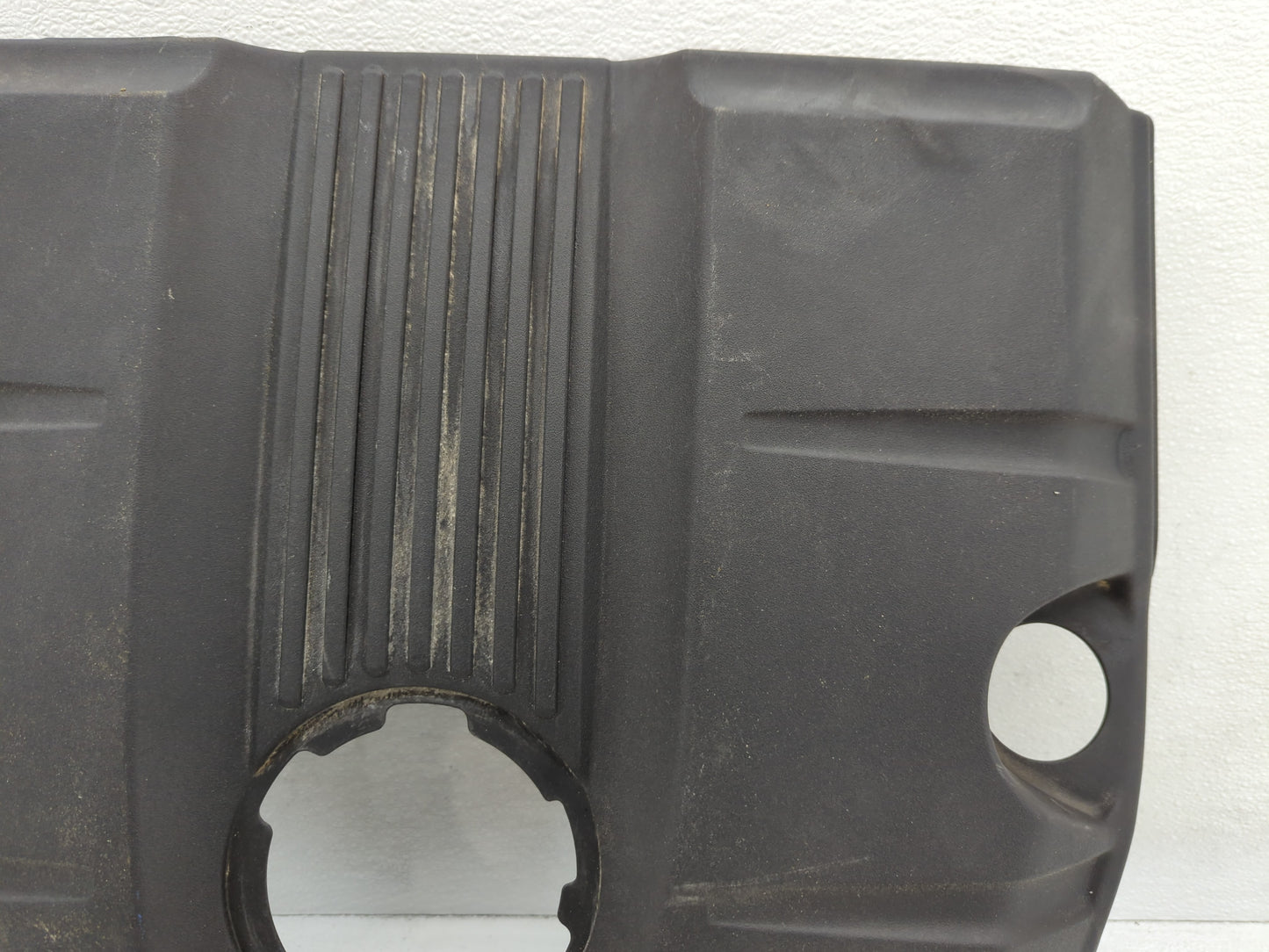 2014 Dodge Durango Engine Cover - Oemusedautoparts1.com