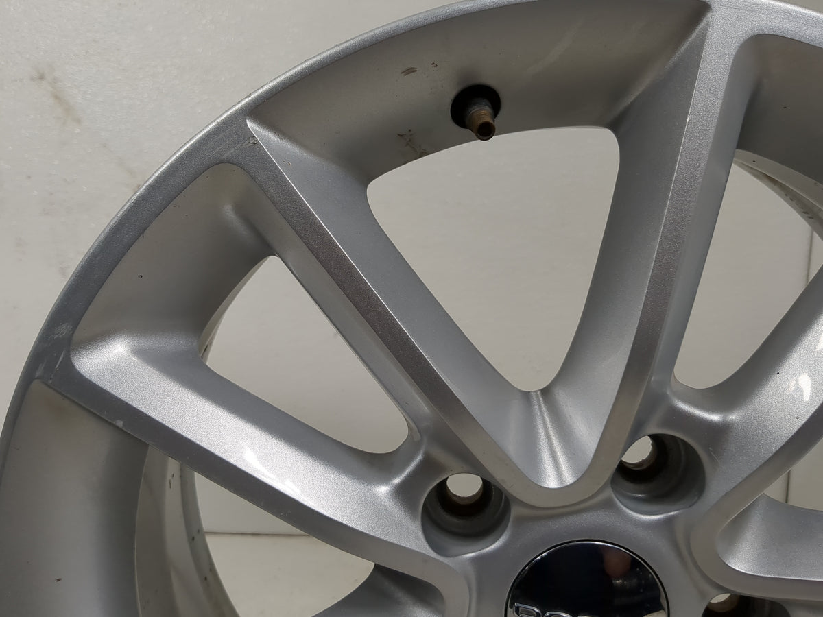 2017-2020 Dodge Grand Caravan Oem Wheel Rim 1397353 - Oemusedautoparts1.com