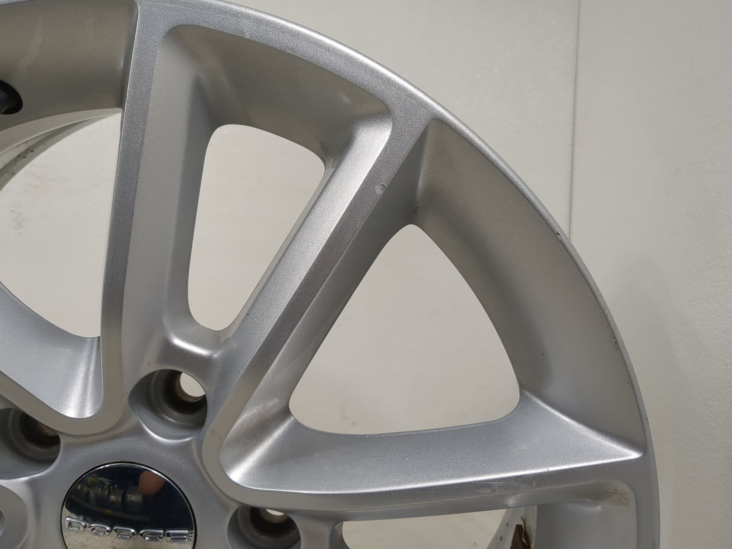 2017-2020 Dodge Grand Caravan Oem Wheel Rim 1397353 - Oemusedautoparts1.com