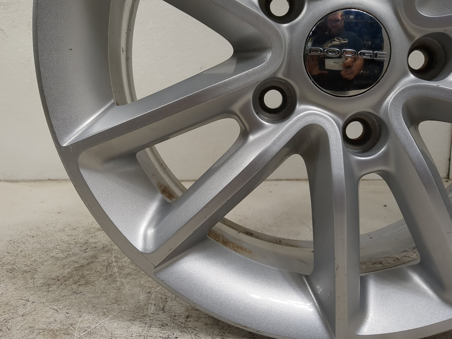 2017-2020 Dodge Grand Caravan Oem Wheel Rim 1397353 - Oemusedautoparts1.com
