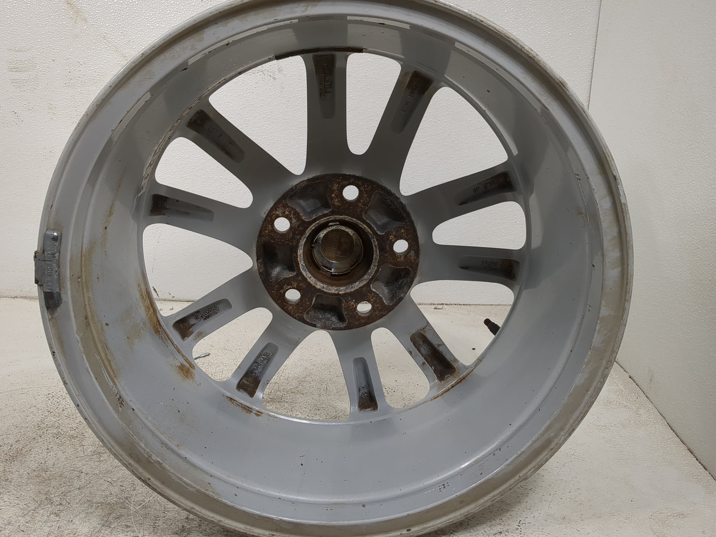 2017-2020 Dodge Grand Caravan Oem Wheel Rim 1397353 - Oemusedautoparts1.com