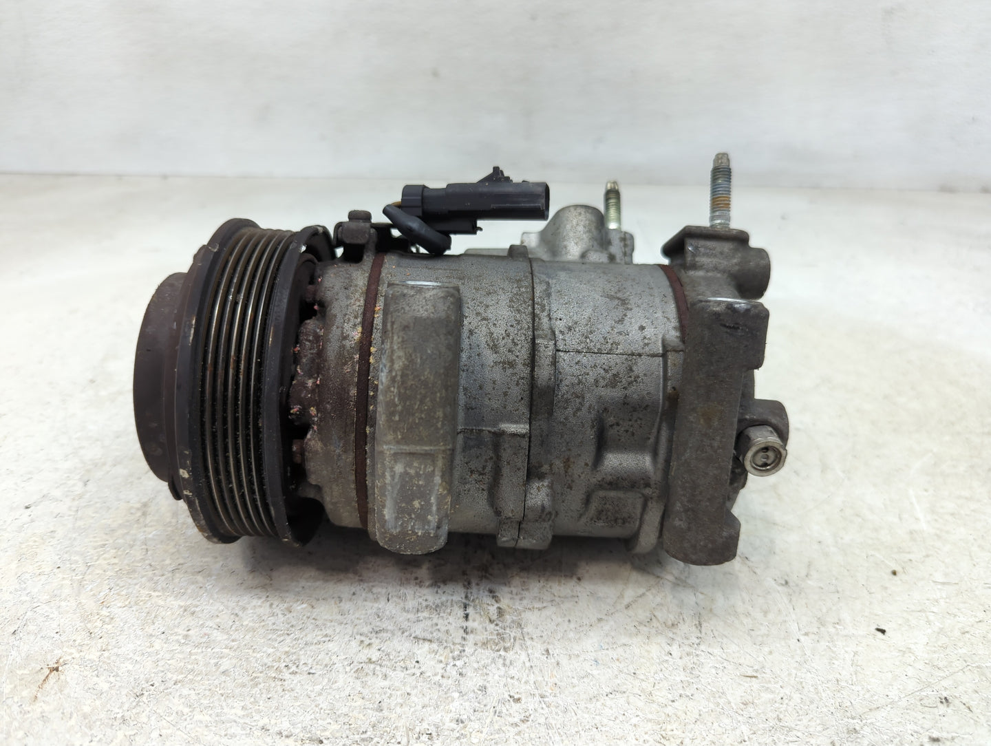2011-2020 Dodge Grand Caravan Air Conditioning A/c Ac Compressor Oem - Oemusedautoparts1.com