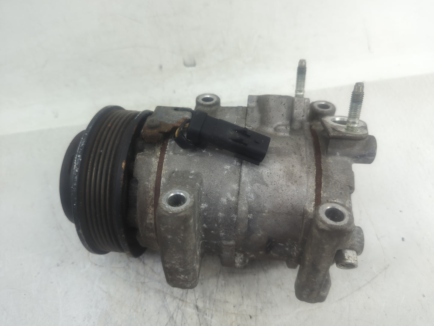2011-2020 Dodge Grand Caravan Air Conditioning A/c Ac Compressor Oem - Oemusedautoparts1.com