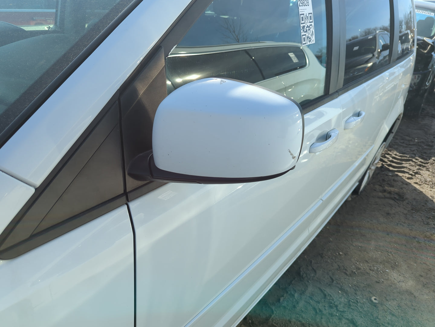 2011-2020 Dodge Grand Caravan Driver Side View Mirror - Left Door Mirror OEM Used - Oemusedautoparts1.com