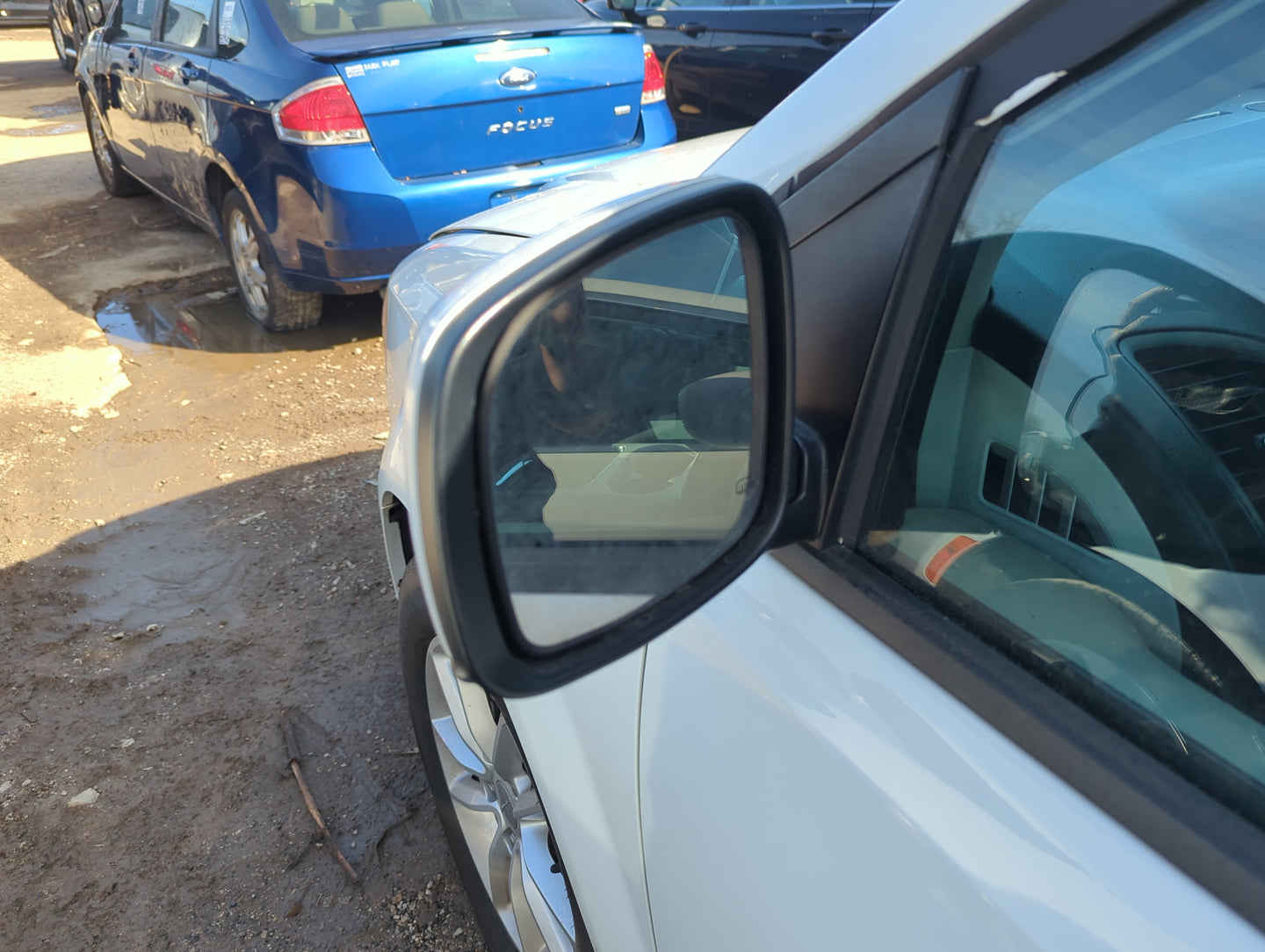 2011-2020 Dodge Grand Caravan Driver Side View Mirror - Left Door Mirror OEM Used - Oemusedautoparts1.com