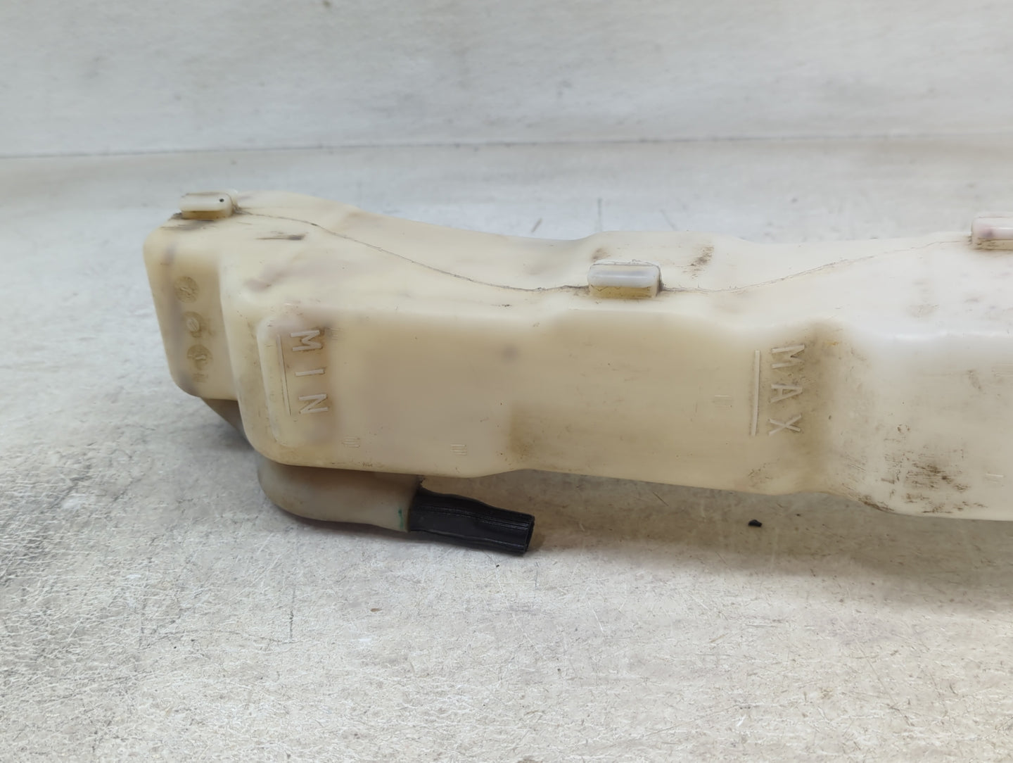 2008 Dodge Grand Caravan Radiator Coolant Overflow Expansion Tank Bottle - Oemusedautoparts1.com