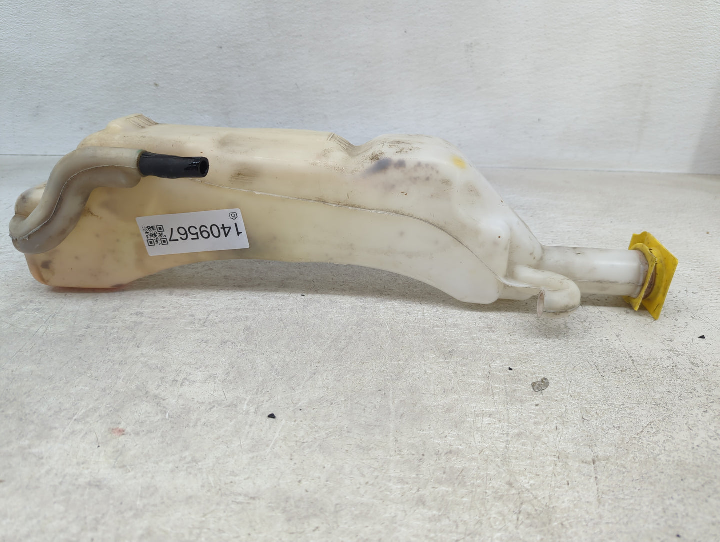 2008 Dodge Grand Caravan Radiator Coolant Overflow Expansion Tank Bottle - Oemusedautoparts1.com