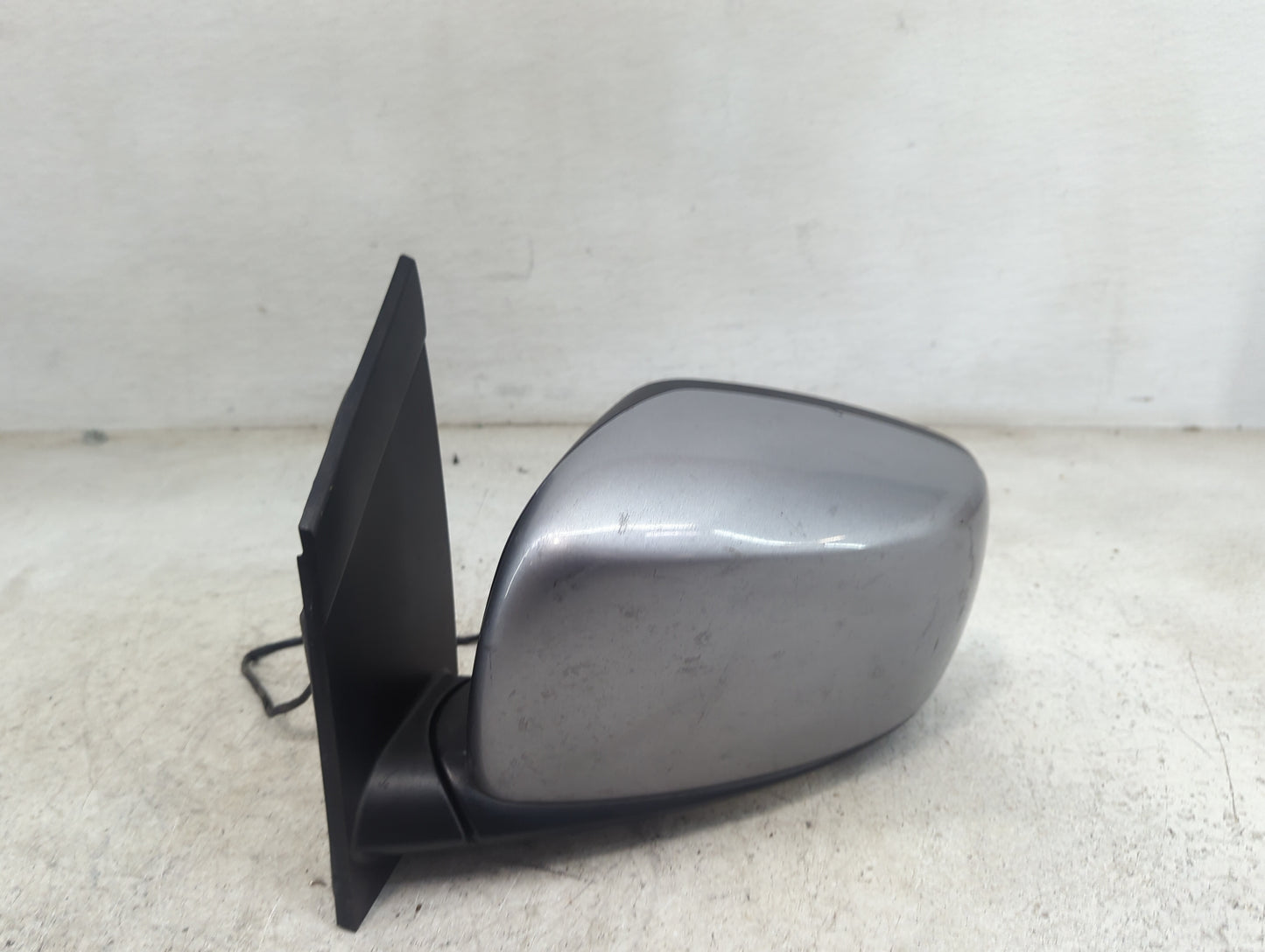 2011-2020 Dodge Grand Caravan Driver Side View Mirror - Left Door Mirror OEM Used - Oemusedautoparts1.com