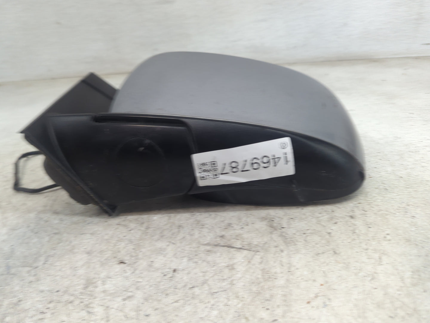 2011-2020 Dodge Grand Caravan Driver Side View Mirror - Left Door Mirror OEM Used - Oemusedautoparts1.com