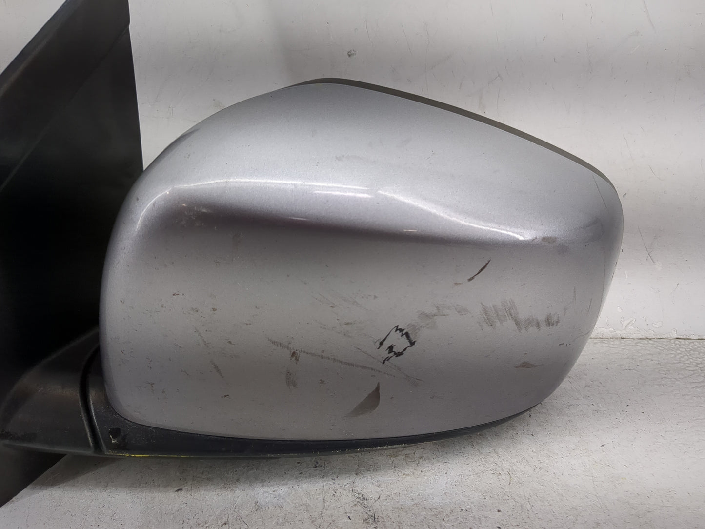 2011-2020 Dodge Grand Caravan Driver Side View Mirror - Left Door Mirror OEM Used - Oemusedautoparts1.com