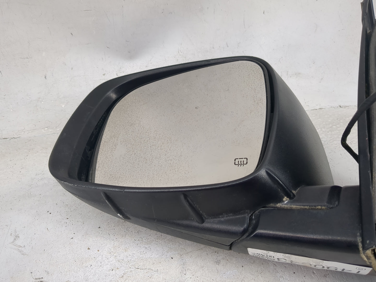 2011-2020 Dodge Grand Caravan Driver Side View Mirror - Left Door Mirror OEM Used - Oemusedautoparts1.com