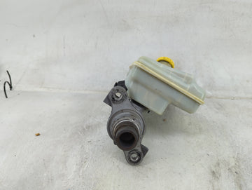 2012-2020 Dodge Grand Caravan Brake Master Cylinder 1490900 - Oemusedautoparts1.com