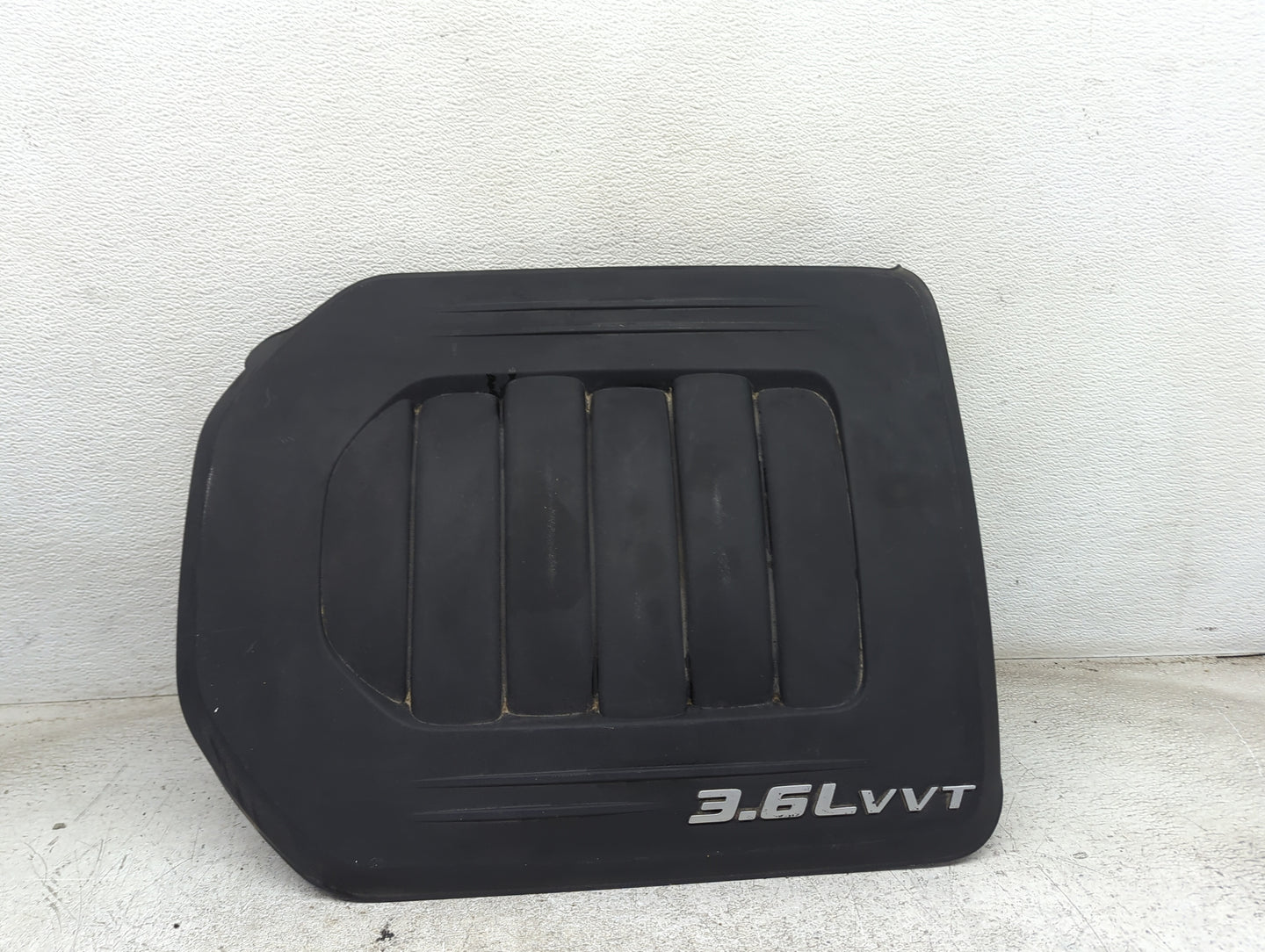 2014 Dodge Grand Caravan Engine Cover 1496933 - Oemusedautoparts1.com