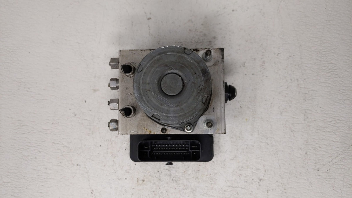 2014 Dodge Grand Caravan Anti-Lock Brake ABS Pump Module Actuator OEM P/N:P68183803AC 68183803AC Fits OEM Used Auto Parts - 