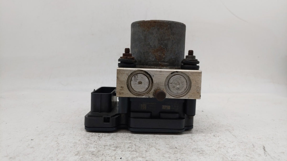 2014 Dodge Grand Caravan Anti-Lock Brake ABS Pump Module Actuator OEM P/N:P68183803AC Fits OEM Used Auto Parts - Oemusedauto