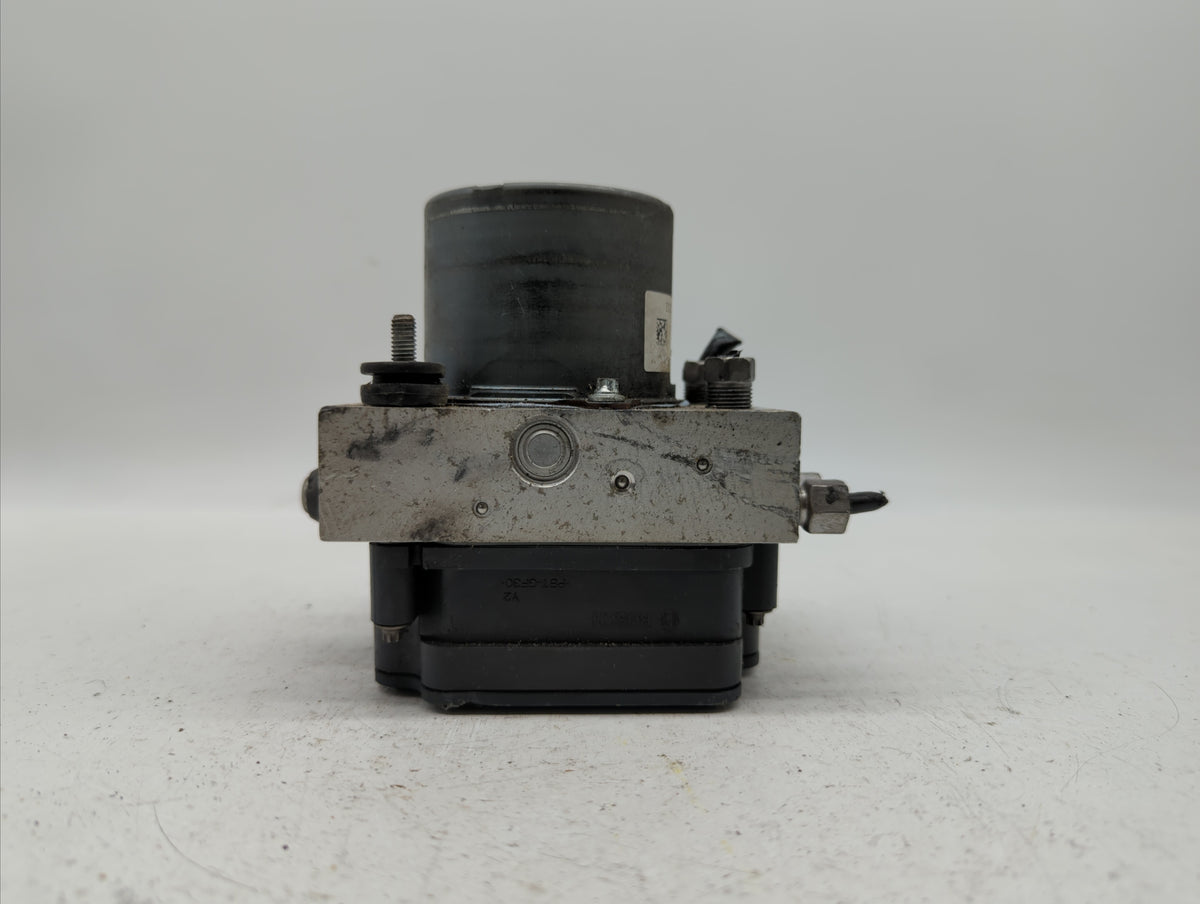 2014 Dodge Grand Caravan Anti-Lock Brake ABS Pump Module Actuator OEM P/N:P68183803AC Fits OEM Used Auto Parts - Oemusedauto