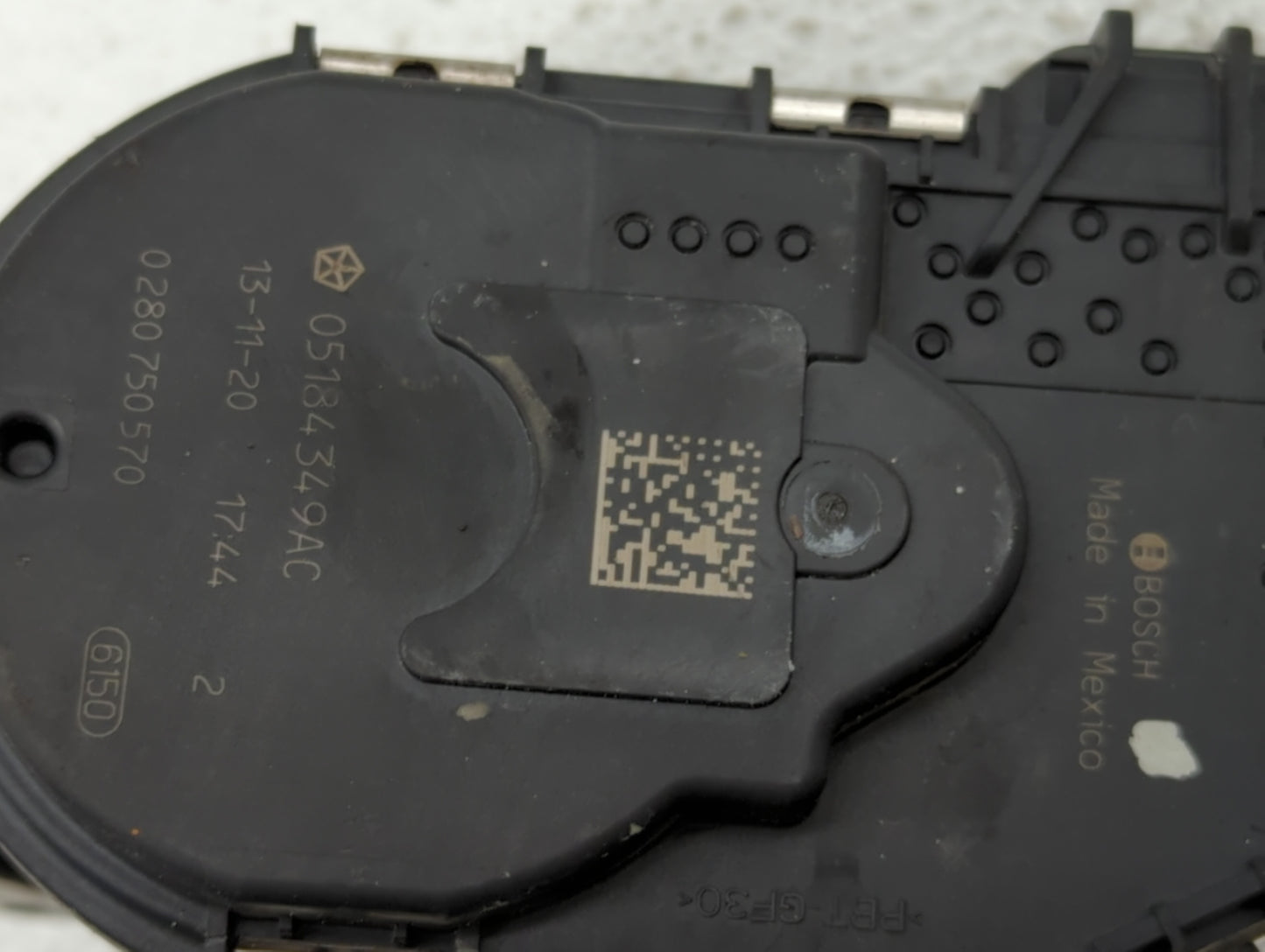 2011-2018 Dodge Grand Caravan Throttle Body P/N:05184349AC 05184349AE Fits Fits 2011 2012 2013 2014 2015 2016 2017 2018 2019