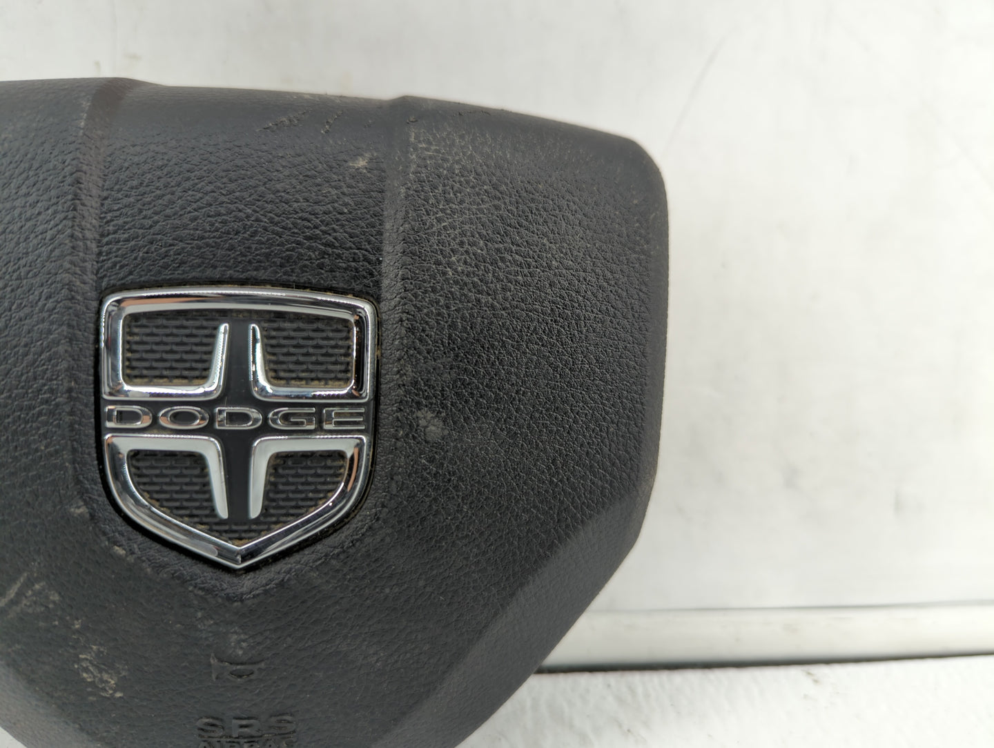 2013-2018 Dodge Grand Caravan Air Bag Driver Left Knee Oem - Oemusedautoparts1.com