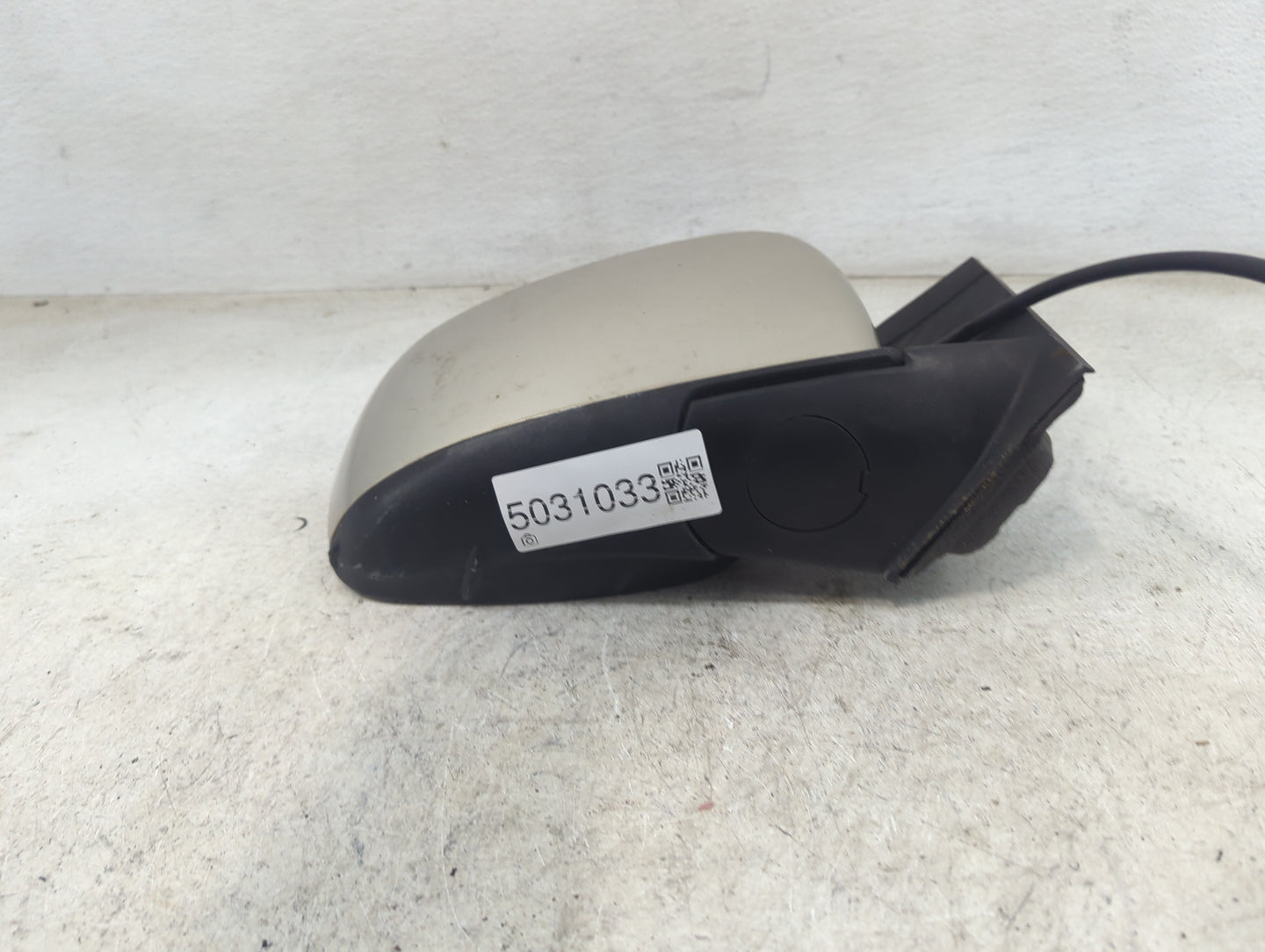 2011-2020 Dodge Grand Caravan Passenger Side View Mirror - Right Door Mirror OEM Used - Oemusedautoparts1.com